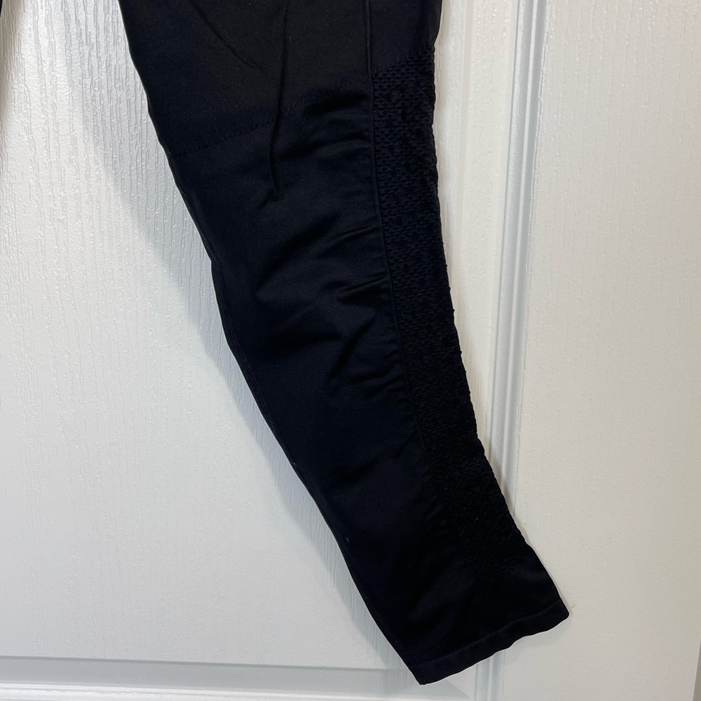 Fabletics Sync High-Waisted Perforated Black Large - Picture 7 of 10